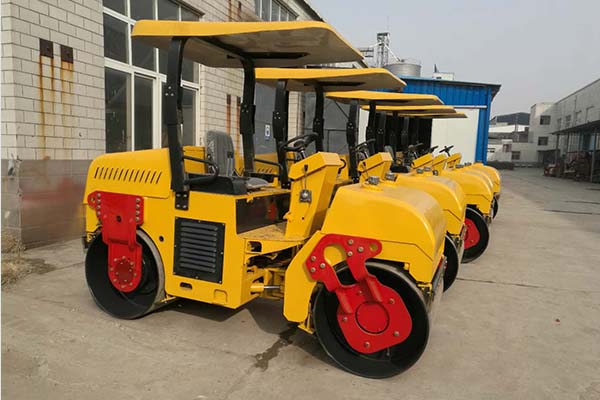 <a href='http://m.woloverlife.xyz' target='_blank'>壓路機(jī)</a> <a href='http://m.woloverlife.xyz' target='_blank'>壓路機(jī)</a>