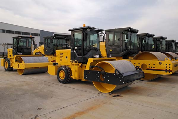 <a href='http://m.woloverlife.xyz/product/77.html' target='_blank'>振動壓路機(jī)</a>